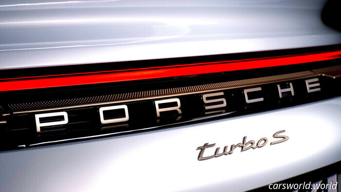 La 'ferrarificazione' di Porsche ha scatenato una causa da 300 milioni di dollari intentata dai concessionari | Carscoops